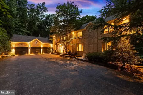 12 Shaded Glen Ct, Owings Mills, MD 21117
