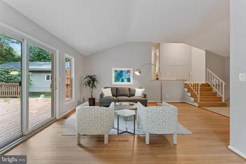 7209 N Charles St N, Lutherville Timonium, MD 21093
