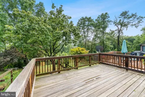 45 Bernadotte Ct, Parkville, MD 21234 photo 28