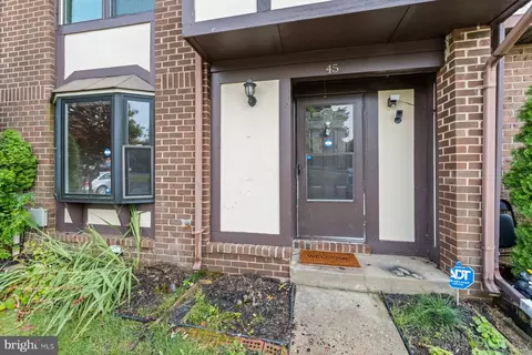 45 Bernadotte Ct, Parkville, MD 21234 photo 3