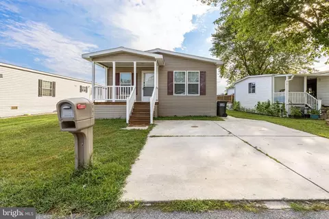 108 Covered Wagon Rd, Middle River, MD 21220 photo 2
