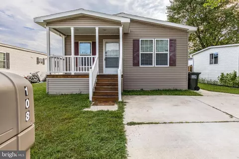 108 Covered Wagon Rd, Middle River, MD 21220