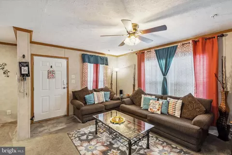 108 Covered Wagon Rd, Middle River, MD 21220 photo 10