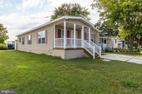 108 Covered Wagon Rd, Middle River, MD 21220 photo 4