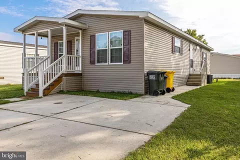 108 Covered Wagon Rd, Middle River, MD 21220 photo 8