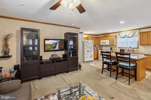 108 Covered Wagon Rd, Middle River, MD 21220 photo 12