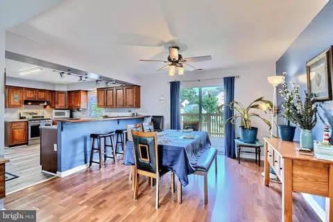 8 Fairway Rd, Essex, MD 21221