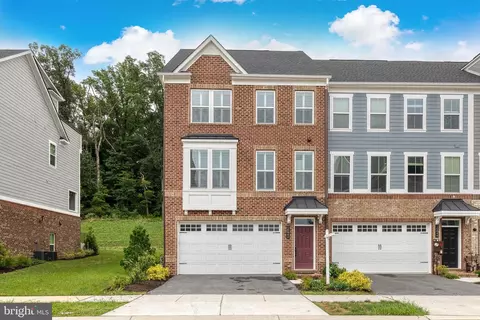 10842 Beckenham St, Middle River, MD 21220