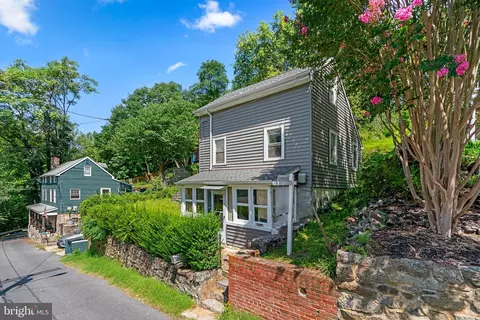 780 Hollow Rd, Ellicott City, MD 21043