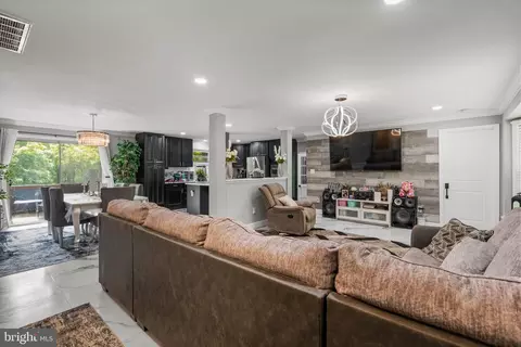 13922 Sunnybrook Rd, Phoenix, MD 21131 photo 3