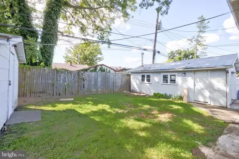 Exterior - 46 Left Wing Dr, Middle River, MD 21220 photo 2 of 2