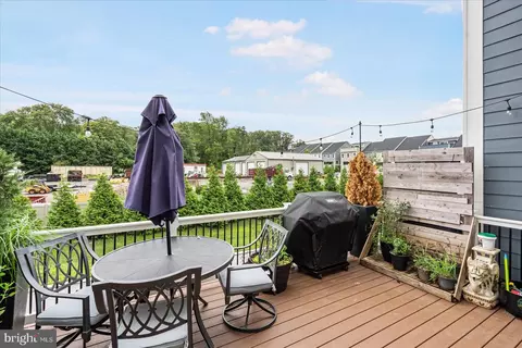 Exterior - 619 Williams Ct, Middle River, MD 21220 photo 5 of 7