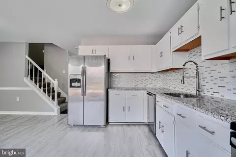 Kitchen - 28 Minte Dr, Nottingham, MD 21236 photo 5 of 6