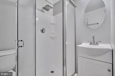 Bath - 28 Minte Dr, Nottingham, MD 21236 photo 7 of 7