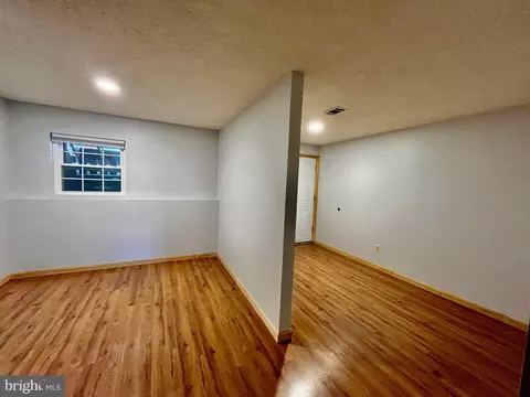 650 Kittendale Cir, Middle River, MD 21220 photo 27