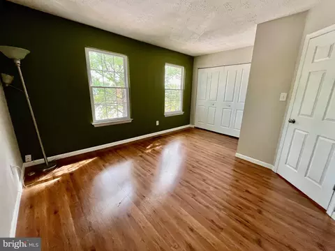 650 Kittendale Cir, Middle River, MD 21220 photo 18