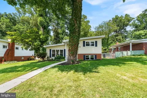 816 Judy Ln, Pikesville, MD 21208