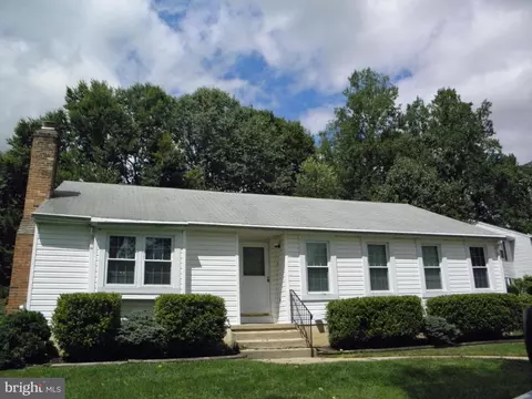 4 Flintridge Ct, Nottingham, MD 21236