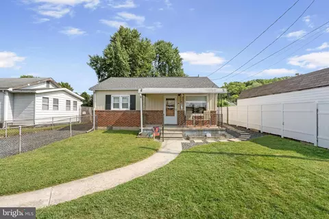 18 Cowl, Middle River, MD 21220