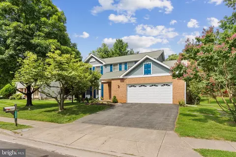 12098 Long Lake Dr, Owings Mills, MD 21117
