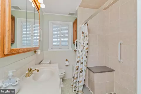 4118 Baker Ln, Nottingham, MD 21236 photo 14