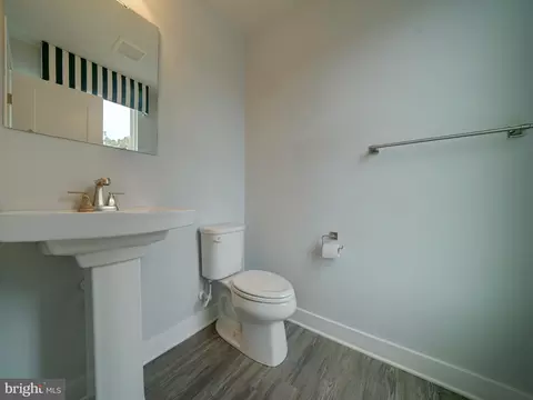 Entry Way - 3042 Shaws Rd, Sparrows Point, MD 21219 photo 6 of 13