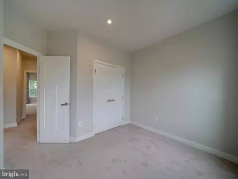 Bedroom - 3042 Shaws Rd, Sparrows Point, MD 21219 photo 8 of 20