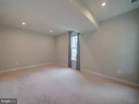 Bedroom - 3042 Shaws Rd, Sparrows Point, MD 21219 photo 20 of 20