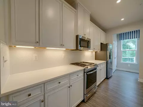 Kitchen - 3042 Shaws Rd, Sparrows Point, MD 21219 photo 2 of 9