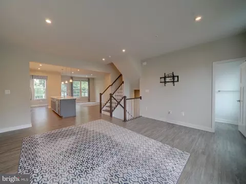 Living - 3042 Shaws Rd, Sparrows Point, MD 21219 photo 1 of 9