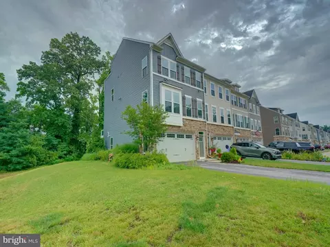 Exterior - 3042 Shaws Rd, Sparrows Point, MD 21219 photo 4 of 5
