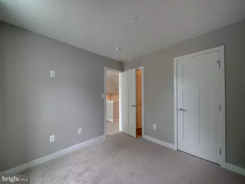 Bedroom - 3042 Shaws Rd, Sparrows Point, MD 21219 photo 17 of 20