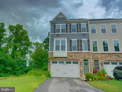 3042 Shaws Rd, Sparrows Point, MD 21219