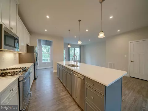 Kitchen - 3042 Shaws Rd, Sparrows Point, MD 21219 photo 3 of 9