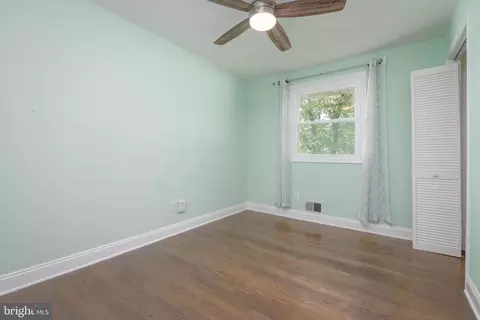 Bedroom - 8626 David Ave, Parkville, MD 21234 photo 4 of 4