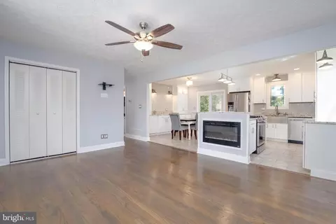 Living - 8626 David Ave, Parkville, MD 21234 photo 4 of 4