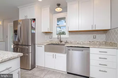 Kitchen - 8626 David Ave, Parkville, MD 21234 photo 2 of 4