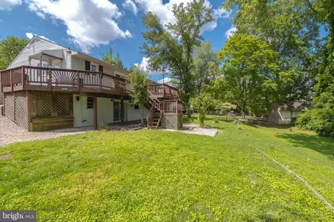 Exterior - 8626 David Ave, Parkville, MD 21234 photo 6 of 10