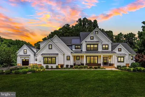 12121 Cecilia Ct, Kingsville, MD 21087