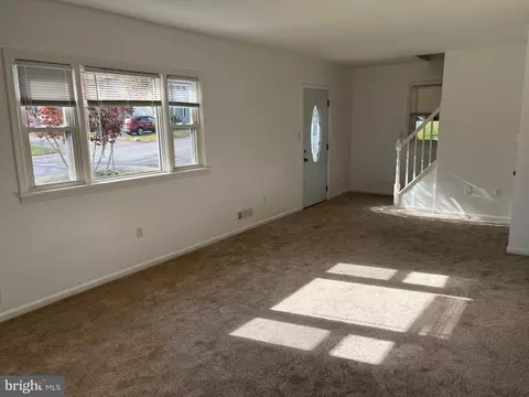 1717 S S Rolling Rd, Halethorpe, MD 21227 photo 3