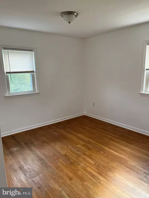 1717 S S Rolling Rd, Halethorpe, MD 21227 photo 9
