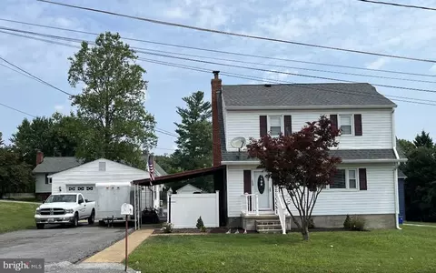 1717 S S Rolling Rd, Halethorpe, MD 21227