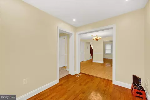 Entry Way - 211 Colgate Ave, Dundalk, MD 21222 photo 3 of 3
