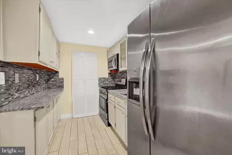 Kitchen - 211 Colgate Ave, Dundalk, MD 21222 photo 1 of 1