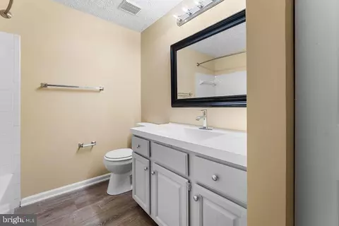 Bath - 3 Ramsgate Ct, Halethorpe, MD 21227 photo 1 of 1