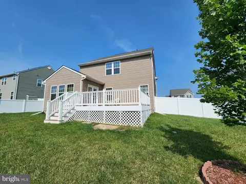 Exterior - 927 Long Manor Dr, Middle River, MD 21220 photo 1 of 7