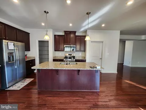 Entry Way - 927 Long Manor Dr, Middle River, MD 21220 photo 1 of 12