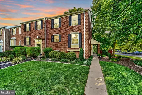 64 Blondell Ct, Lutherville Timonium, MD 21093