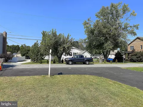 Exterior - 7345 Waldman Ave, Sparrows Point, MD 21219 photo 5 of 18