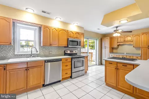 Kitchen - 7345 Waldman Ave, Sparrows Point, MD 21219 photo 3 of 3